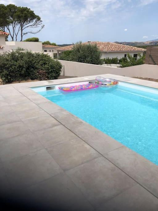 Villa Neuve Avec Piscine Bonifacio  Bagian luar foto